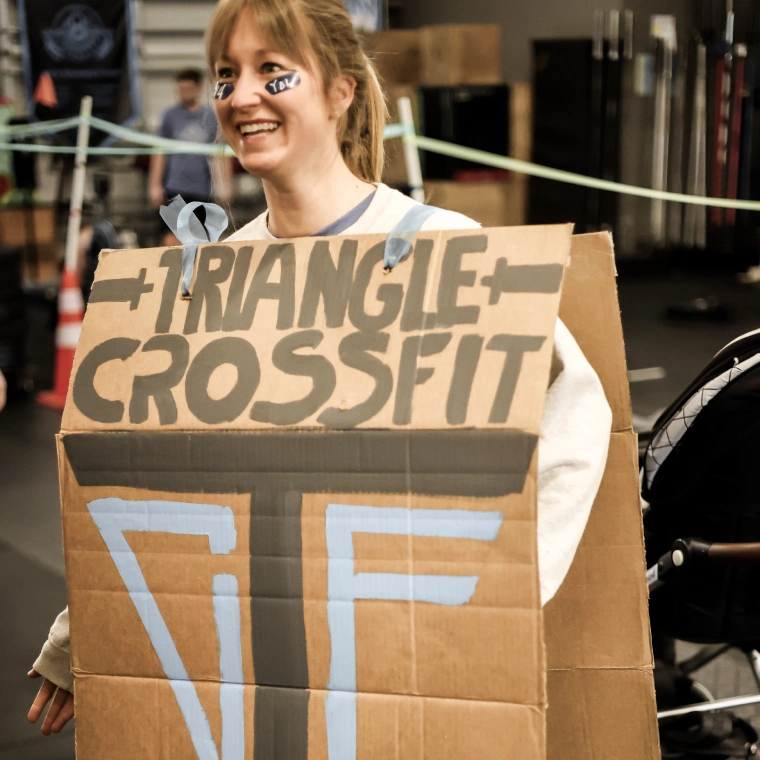 Personal Training 1 girl with triangle cf banner